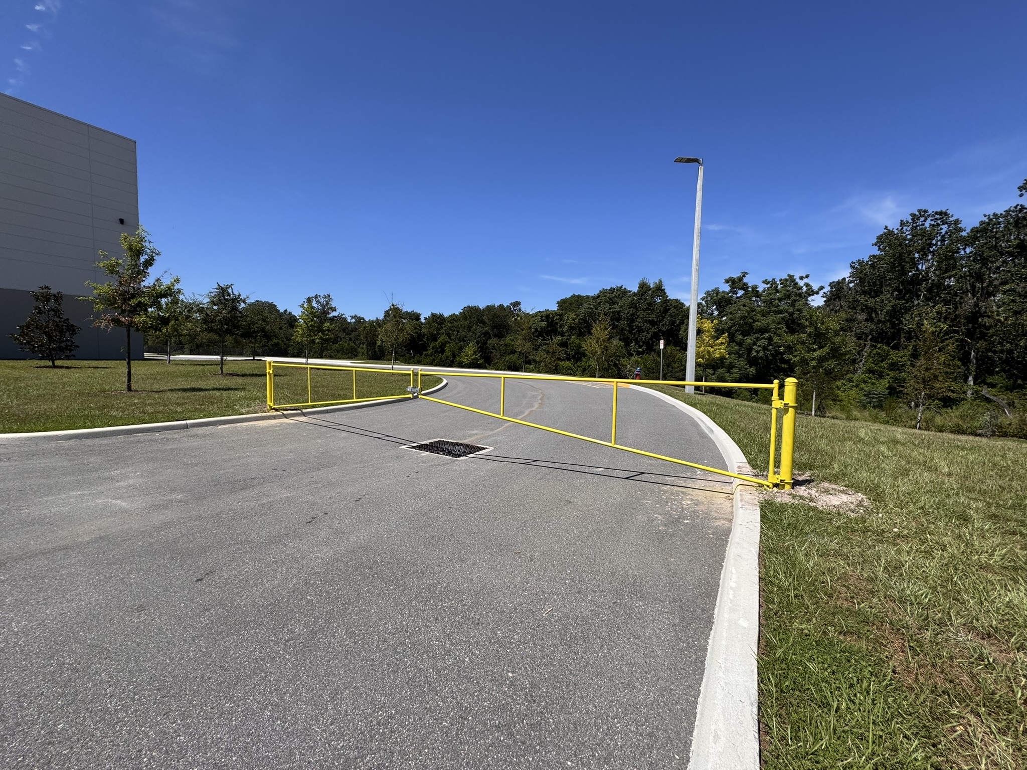 Custom Fabricated Barrier Gates in Apopka: Secure Solutions for Central Florida Properties